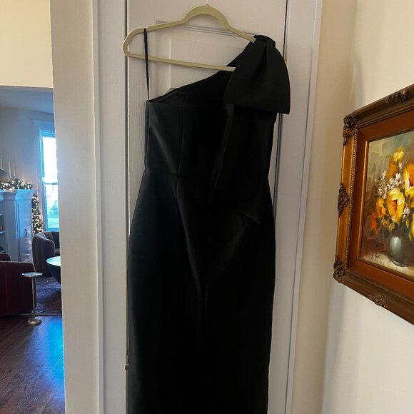 Alfred Sung Bow Detail One-Shoulder Satin Twill Column Gown - Size 8 - Picture 3 of 3
